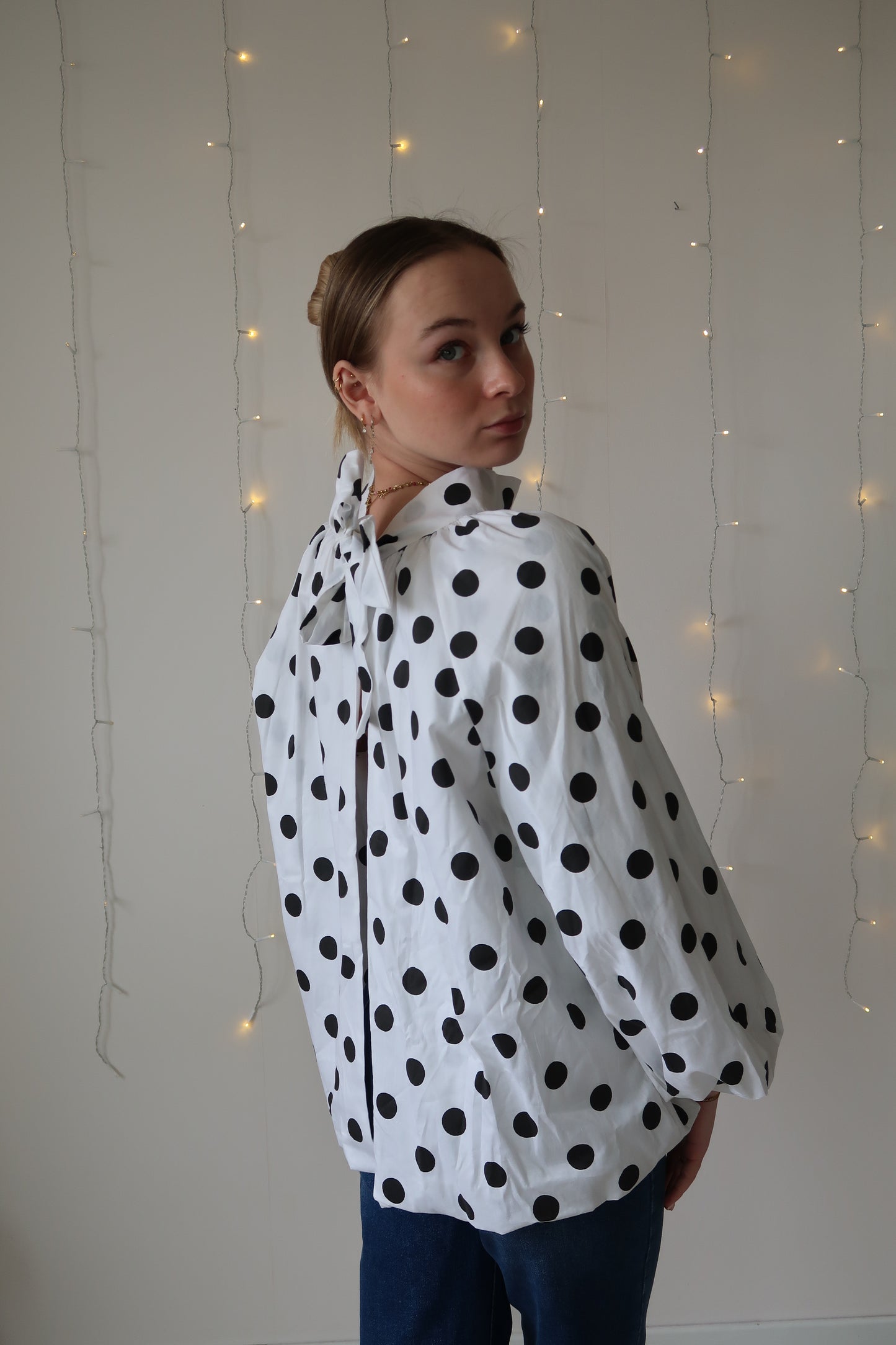 Blouse dos nu à pois