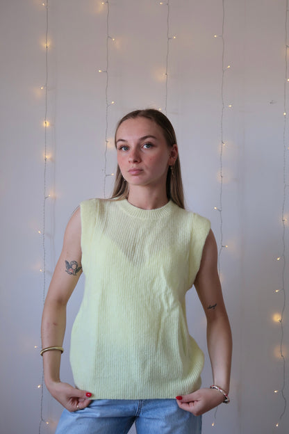 Pull Amanda Jaune